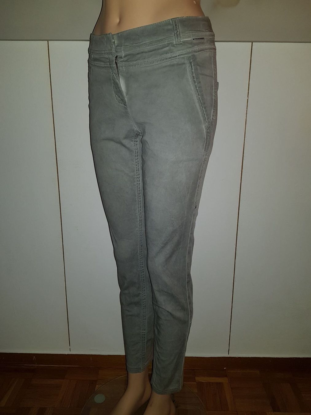 Pantaloni: Pantalon MARC CAIN taille 36 (2) – Usato da Cossonay-ville venduto da Super-Price-Quality 5
