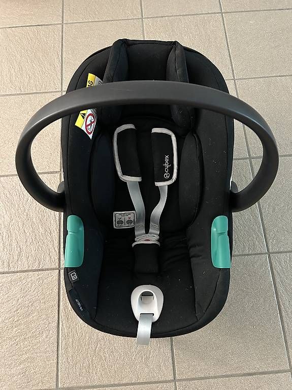 Cybex Seggiolini per auto: Cybex Aton B2 i-Size Babyschale Autositz – Usato da Schüpfen venduto da mbern09