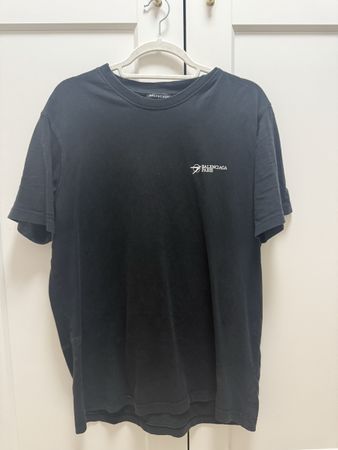 T-Shirt Balenciaga Paris schwarz mit Logo guter Zustand
