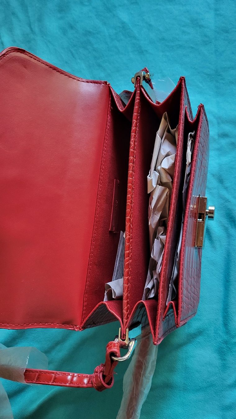 Mango Taschen für Damen: Borsa rossa effetto coccodrillo nuova – Neu und originalverpackt aus Splügen von man_9l5w 4