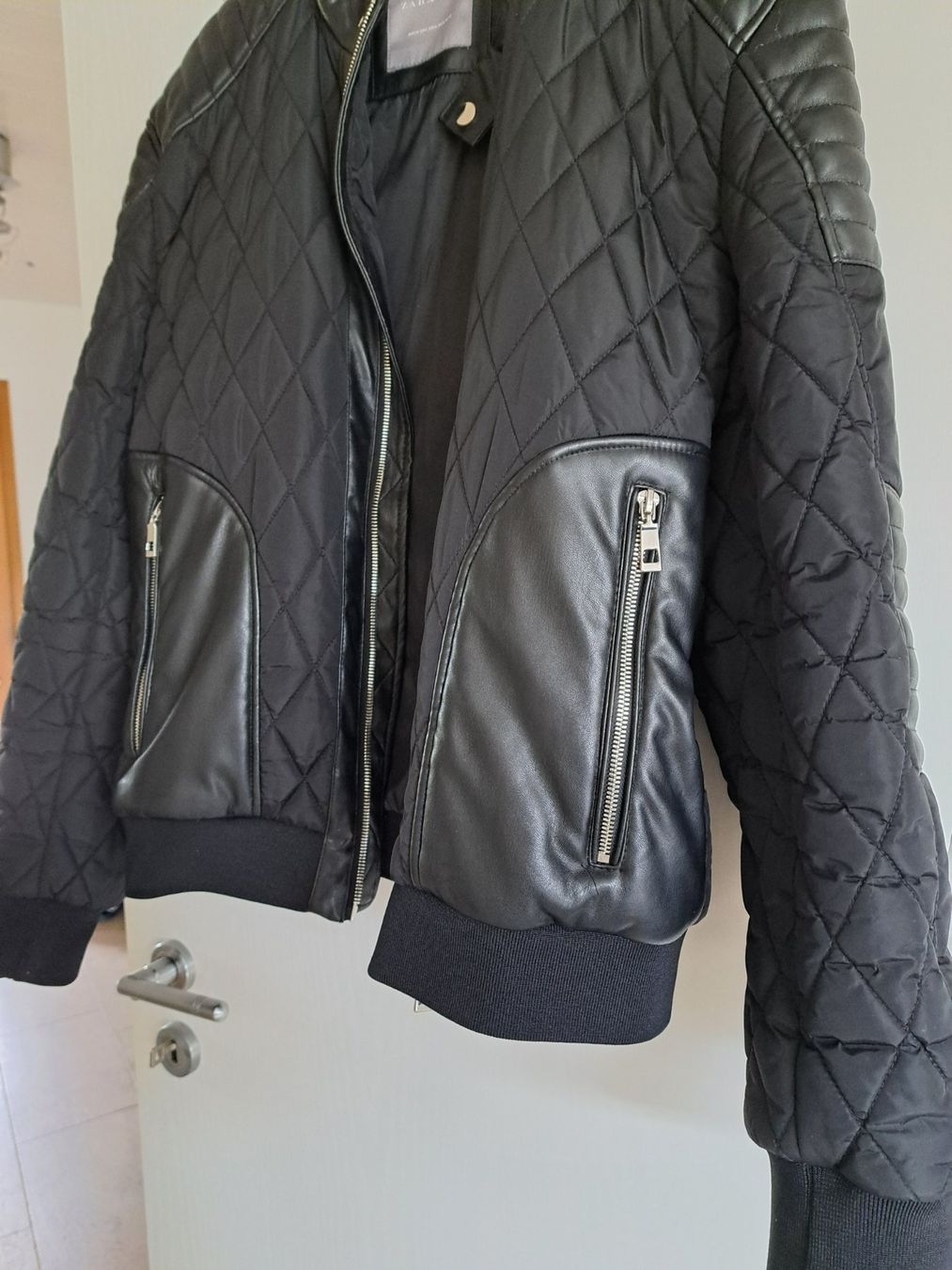 Zara Jacken: Bomber Jacke – Gebraucht aus Bünzen von Floh99 2