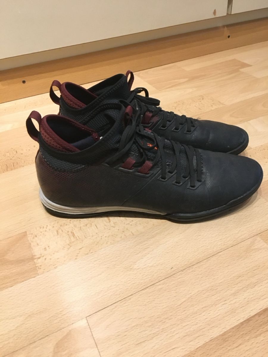 Scarpe da uomo: Turnschuhe / Fussballschuhe Gr. 40 – Usato da Uetendorf venduto da Gar_9pvy 2