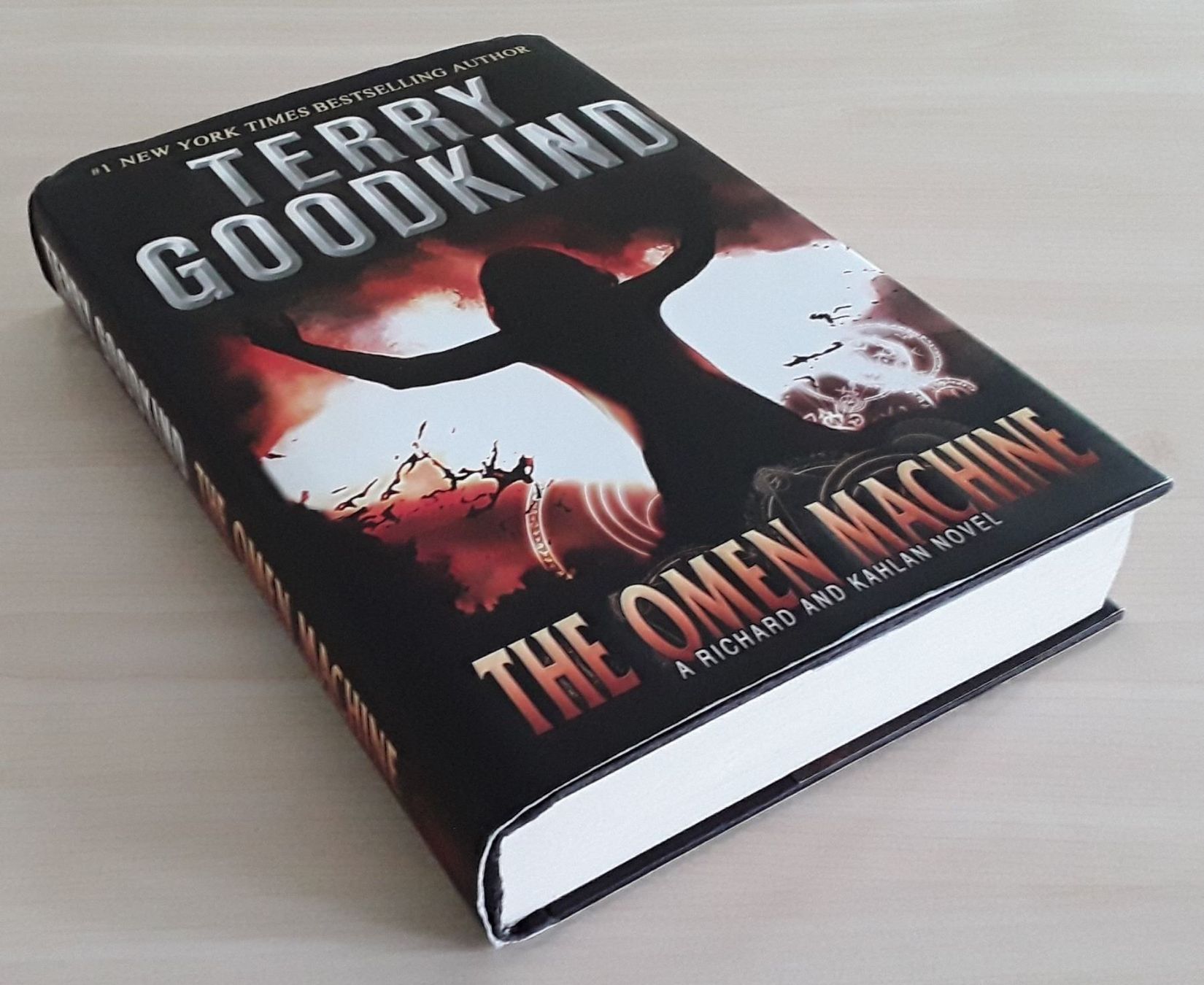 Bücher: The Omen Machine - Goodkind – Gebraucht aus Courgenay von Romano-Athletics