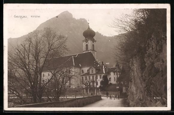 Cartoline postali: AK Gersau, Kirche und Strassenpartie – Usato da Berlin venduto da bartko-reher