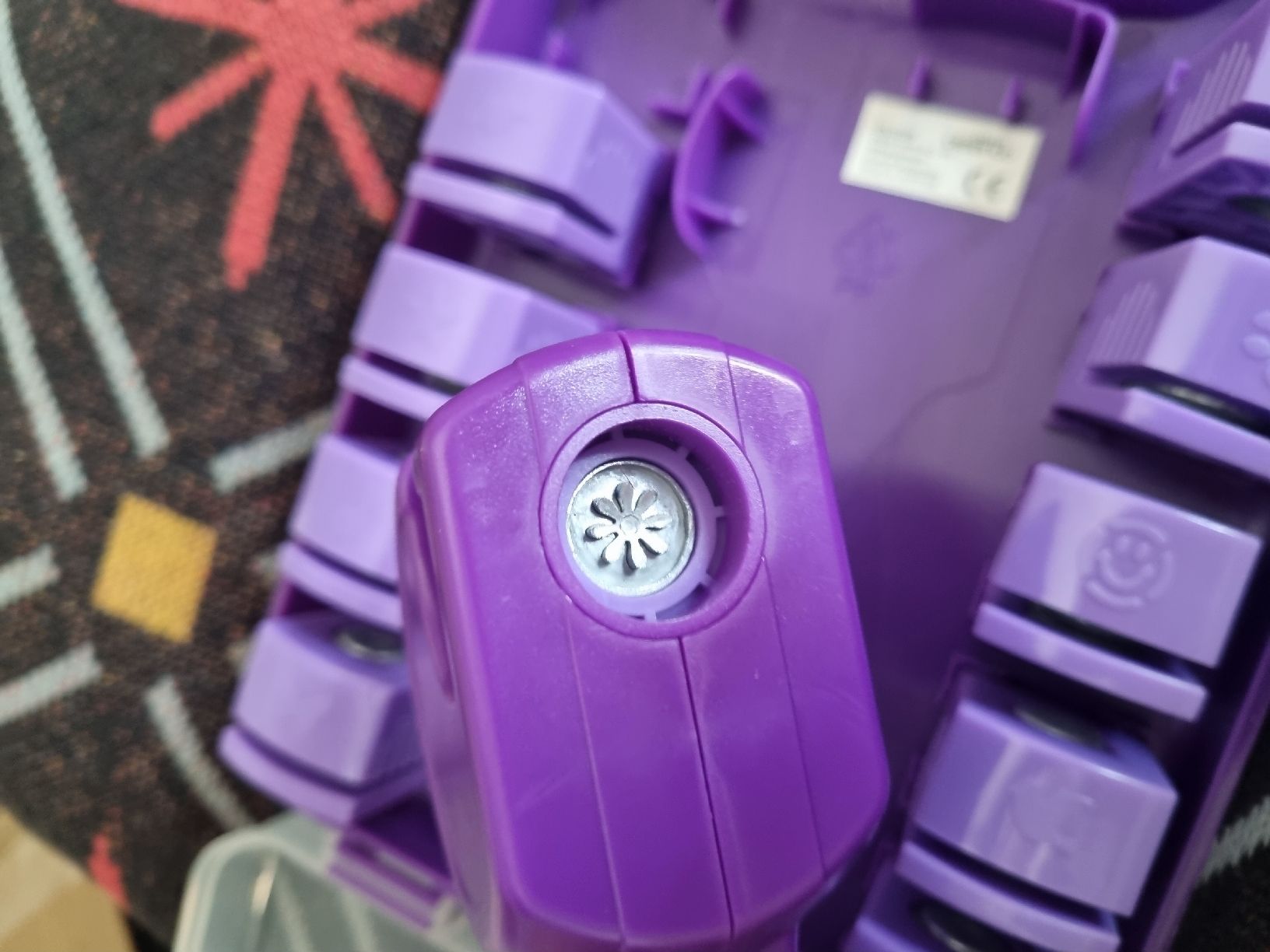 Kit bricolage: Set de perforatrices créatives avec mallette violet – Usato da Fribourg venduto da sal_5ln6 6