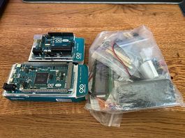 Arduino-Set: Due (Original) + Uno + Basic Kit, Sensoren