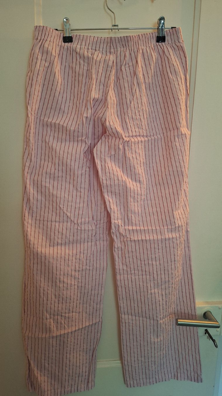 H&M Négligés & Pyjamas: Snoopy Pyjamahose Streifen – D'occasion à Winterthur par _lxeah 2