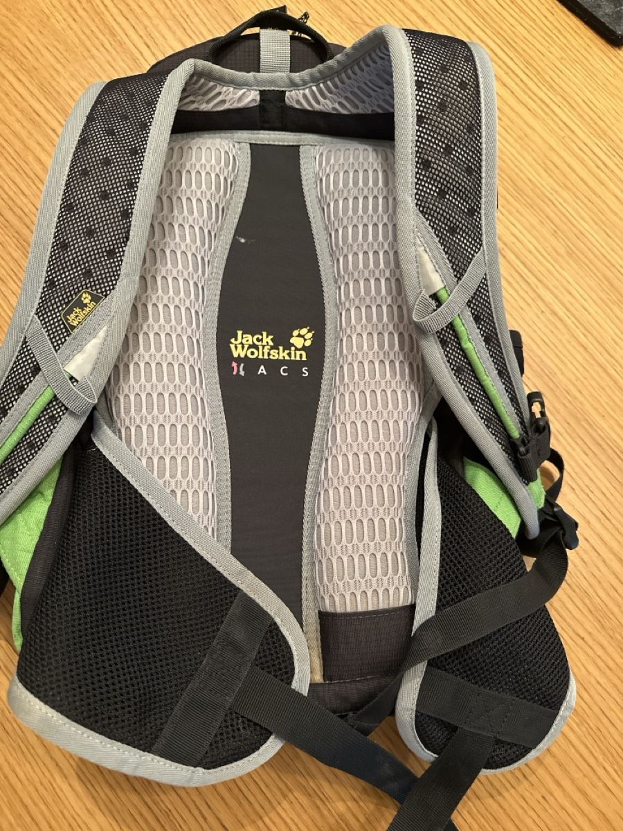 Jack Wolfskin Kindertaschen: Jack Wolfskin Kinderrucksack – Gebraucht aus Davos Platz von Anakonda1 2