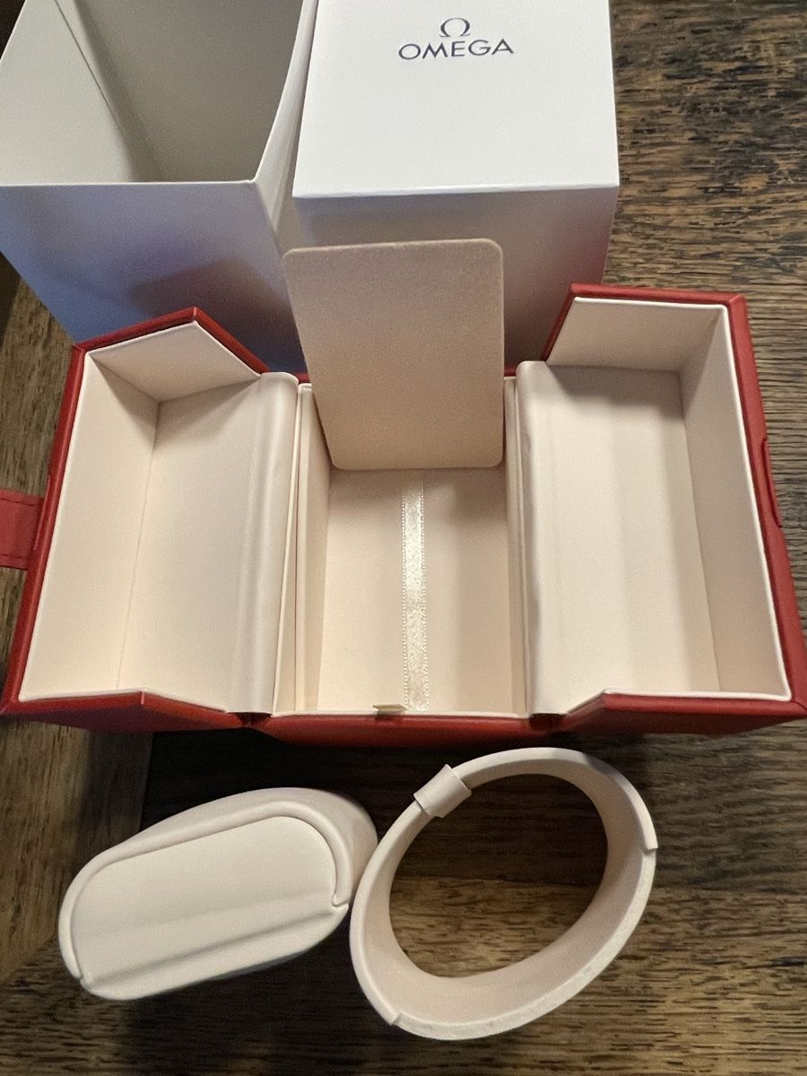 Scatole porta orologi: OMEGA Reiseetui/Servicebox (rot) – Nuovo e nell'imballaggio originale da Gottmadingen venduto da Ecommta 4
