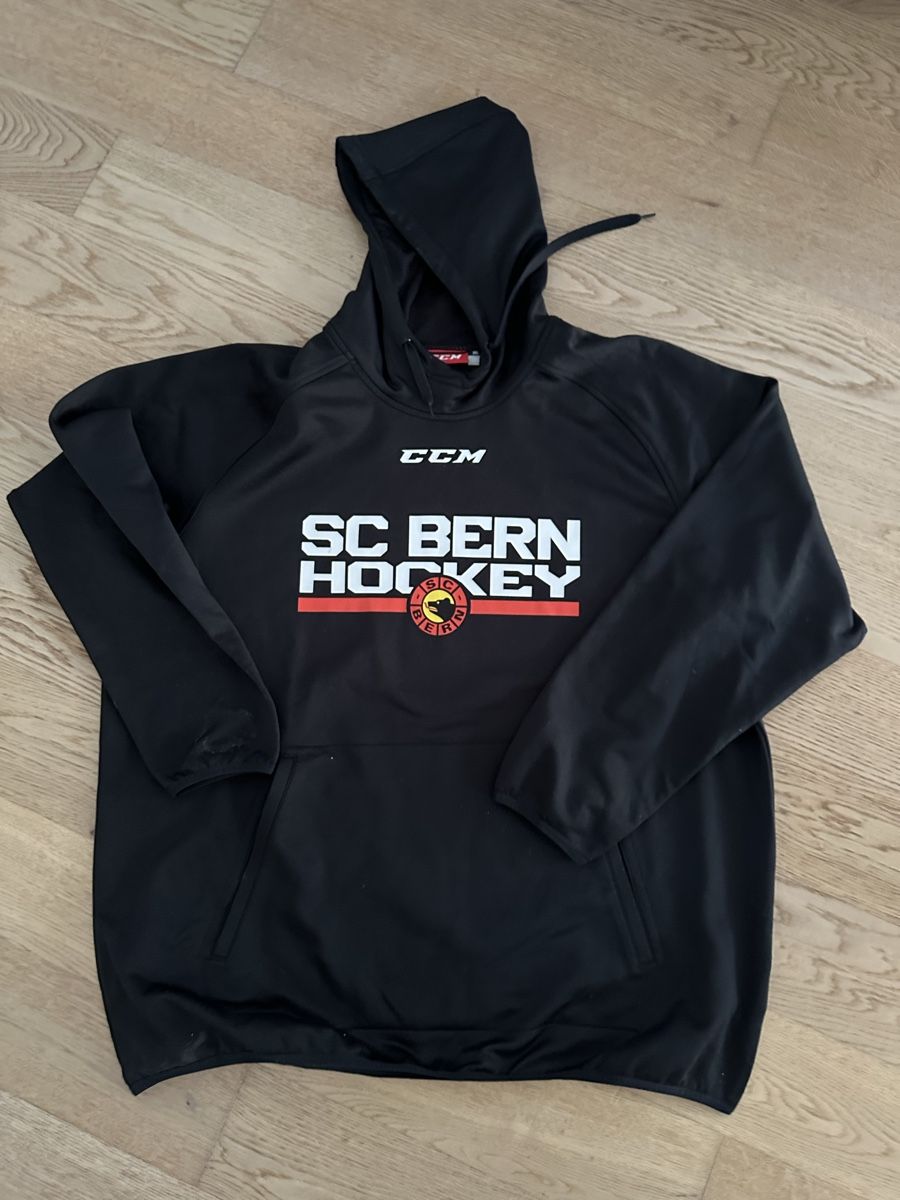 Ccm Maglioni & Felpe: Kapuzenpullover SC Bern in 2XL – Usato da Buchs AG venduto da Knurps01