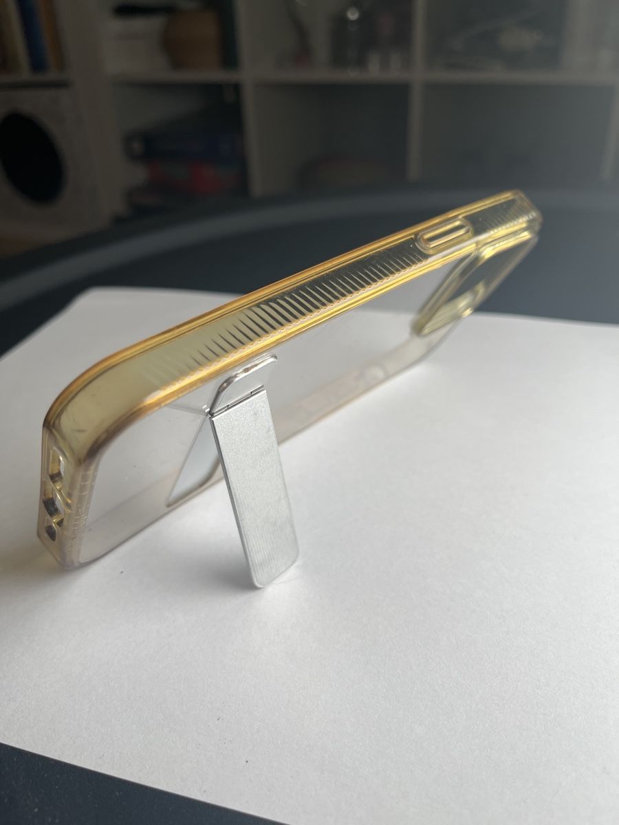 Apple Cover & Protezioni schermo: iPhone 12 Hülle mit Ständer, transparent gold – Usato da St. Gallen venduto da hitman_22 2