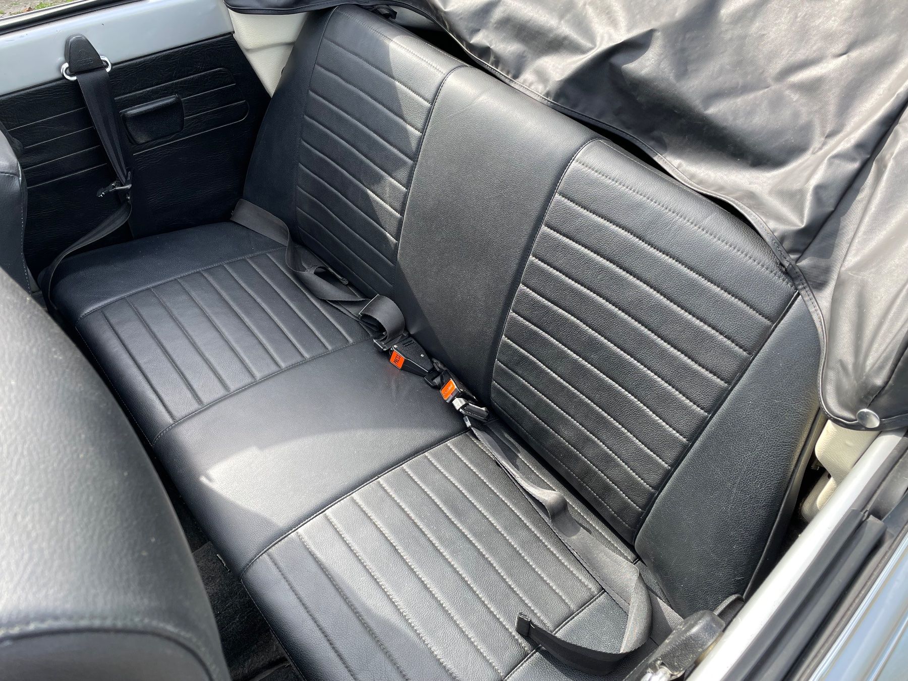 VW Automobili: VW Käfer Karmann – Usato da Lutzenberg venduto da Hajla 4