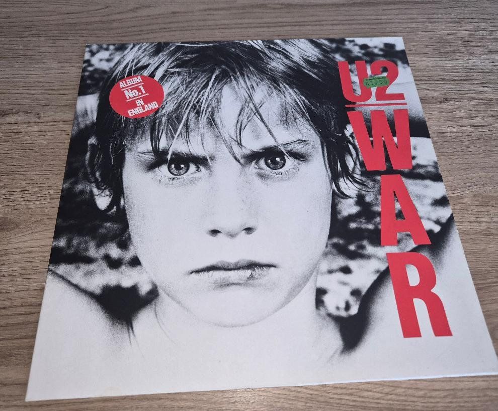 Vinyles: Schallplatte  LP  Vinyl U2 "War" – D'occasion à Dielsdorf par SHOES_BY_SYLVI