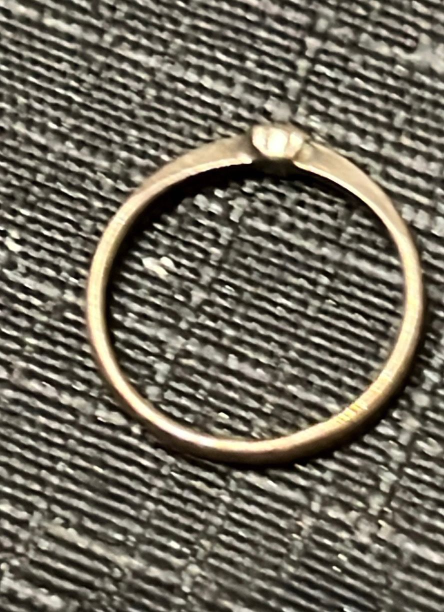 Anelli: Vintage Silber Ring mit Zirkonia Stein – Usato da Basel venduto da Tierschutz-Flohmi 1