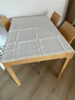 Gebrauchte Jacquard Tischdecke, weiss 110x120 cm