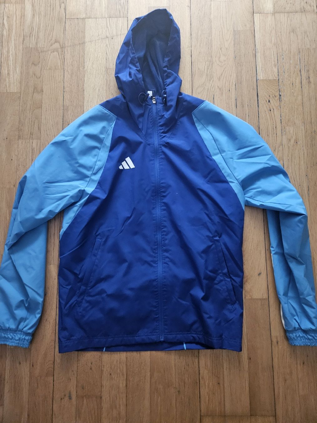Adidas Giacche: Adidas Windbreaker Tiro Gr.S – Usato da Emmenbrücke venduto da TopGato