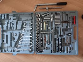 Werkzeugkoffer mit div. Werkzeugen