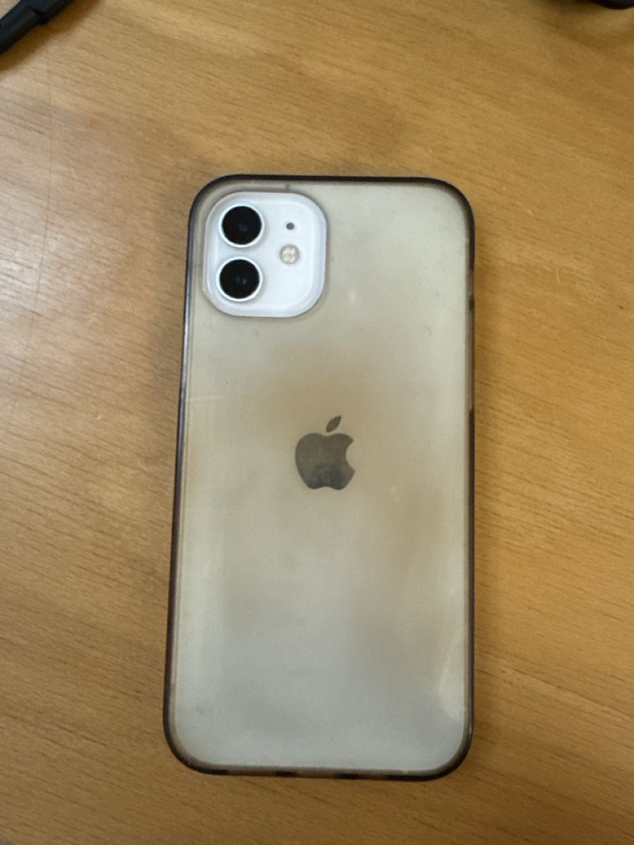 Apple Handys / Smartphones: iPhone 12, 128 GB, weiss – Gebraucht aus Bern von len_cj9n 3