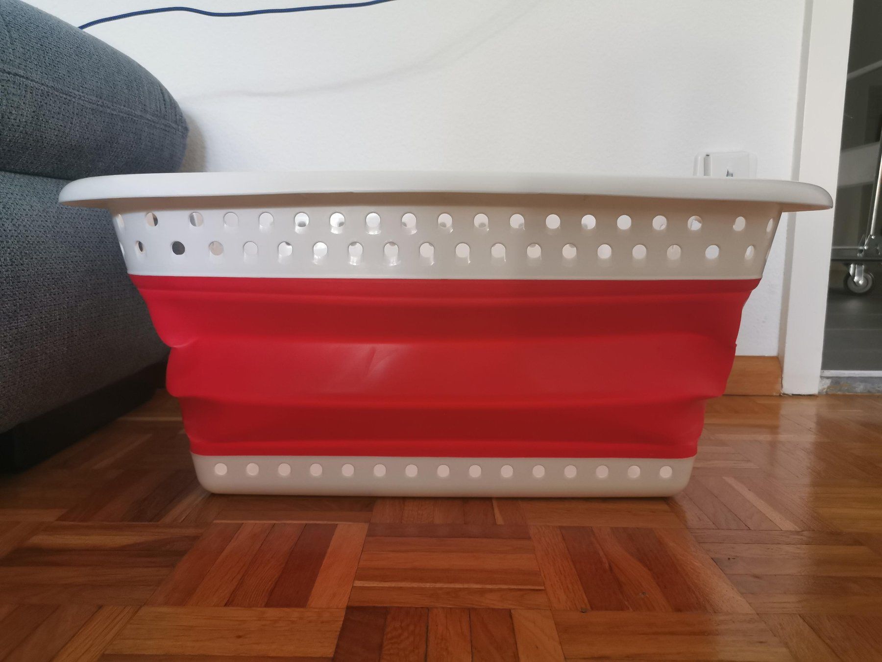 Paniers à linge: Wäaschekorb – D'occasion à Birsfelden par mel_ndx7 1