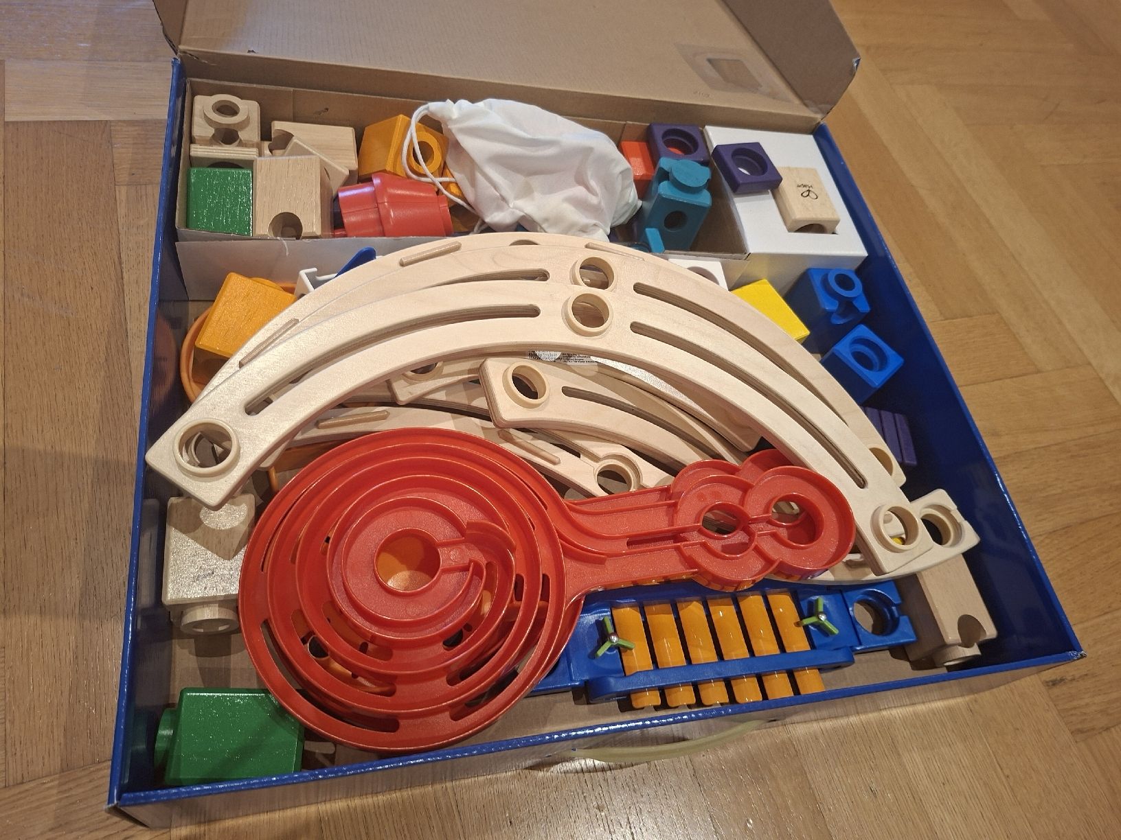 Hape Giocattoli: Hape Quadrilla Marble Run Set - Super Spirals E6024 Toy – Nuovo (secondo la descrizione) da Zürich venduto da Lolaad 3