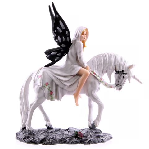 Statuette: Dunkle Fee auf weissem Einhorn – Nuovo e nell'imballaggio originale da Menzingen venduto da fairy123 1