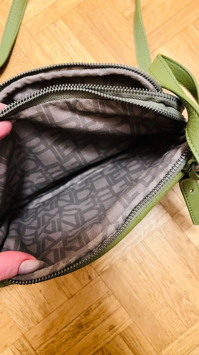 Liebeskind Sacs femmes: Tasche Liebeskind – D'occasion à Winterthur par fabiennealessandra 2