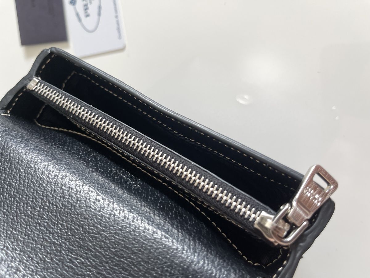 Prada Borse: PRADA Cinghiale Mini Flap Clutch / Tasche Black – Nuovo (secondo la descrizione) da Zürich venduto da Recode.Fashion 8