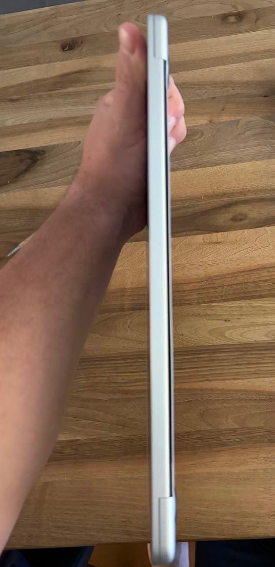 Apple Notebook: Apple MacBook Air 13“ M4 16GB RAM silber – Usato da Niederwangen BE venduto da OmarFresh 3
