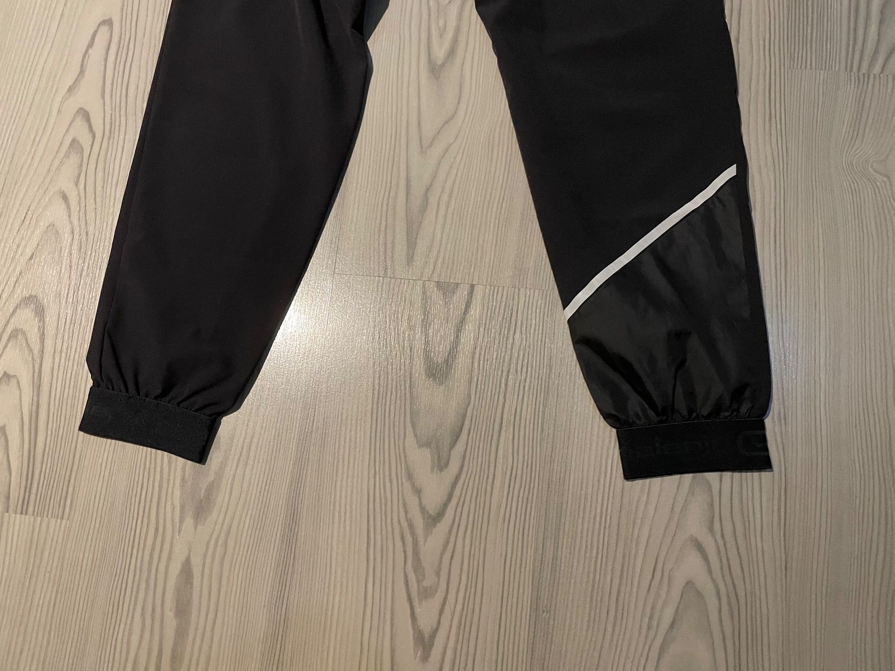 Decathlon Pantaloni: Sporthose – Usato da Freienwil venduto da weberjoel 2