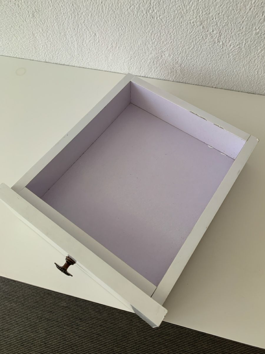 Tables: Kleiner Tisch mit Schublade – D'occasion à Hochdorf par Blume007 6