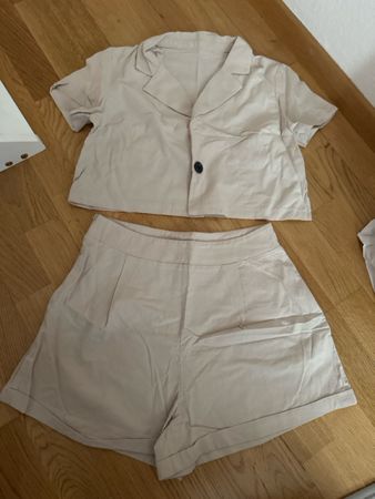 Completo Shein beige giacca e shorts taglia M nuovo