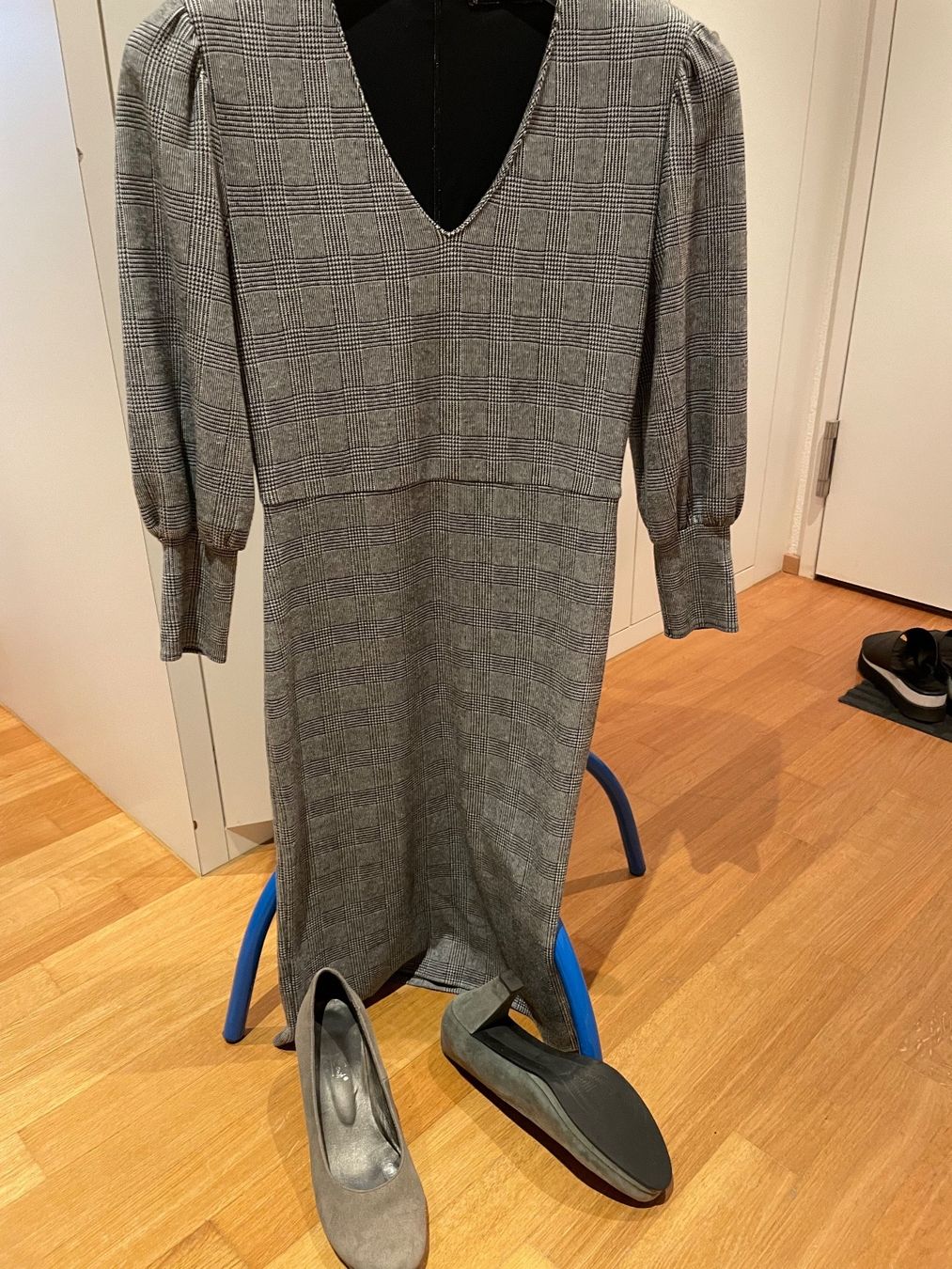 Mango Vestiti: Glencheck Business Kleid Mango Gr. 38 – Nuovo (secondo la descrizione) da Emmenbrücke venduto da Ladyboutique 6