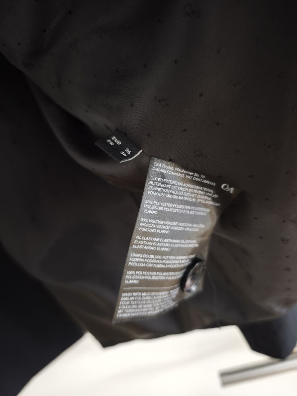 C&A Completi: Black Blazer, C&A, size 36/38, like new – Usato da Sursee venduto da Re.joy 3