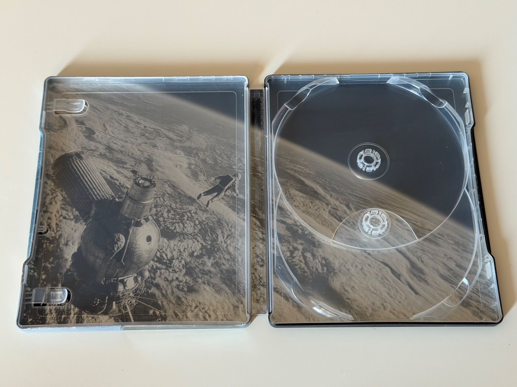 Tous les DVDs: Spacewalker Steelbook Blu-ray 3D + 2D Capelight – D'occasion à Altstätten SG par sheamus 3