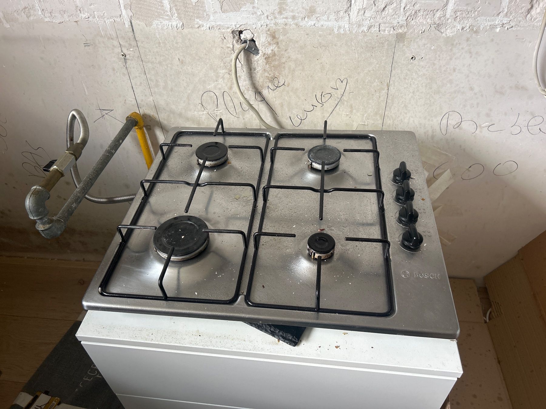 Cucine complete: Cuisine partielle à venir démonter – Difettoso da Vésenaz venduto da edu_m7wb 2