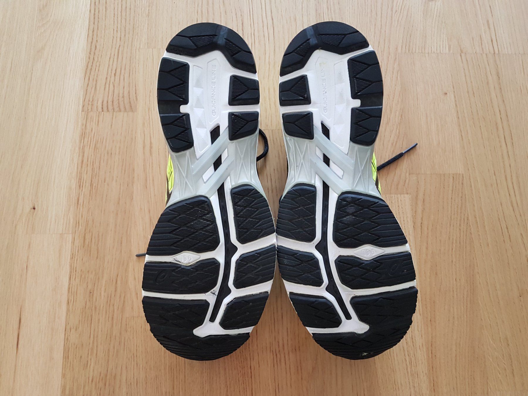 Asics Scarpe da uomo: Asics Turnschuhe – Usato da Basel venduto da dav_6dyd 4