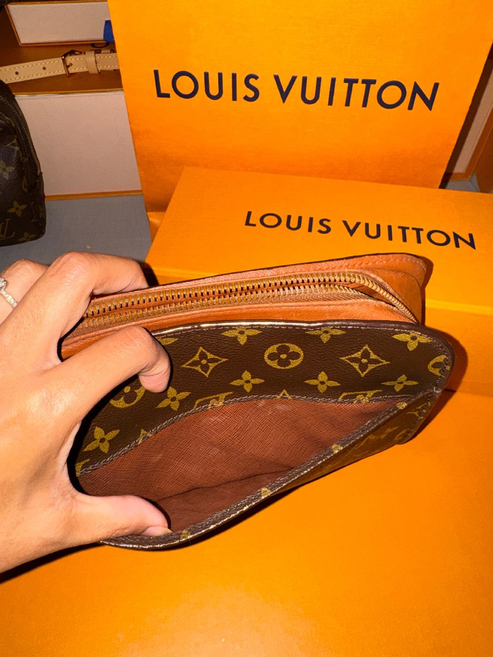 Louis Vuitton Borse: Louis Vuitton Orsay Clutch Monogram y1997 – Usato da Widnau venduto da Pukpan_99 9