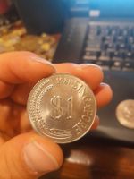 Pièce de Singapour 1 Dollar 1981 - Rare et Collector!