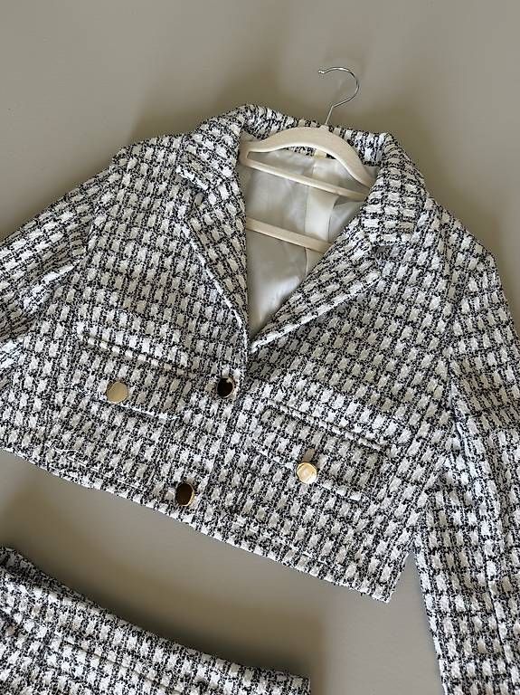 Lots de vêtements: Tweed Set  – D'occasion à Genève par eka_c9sf 1
