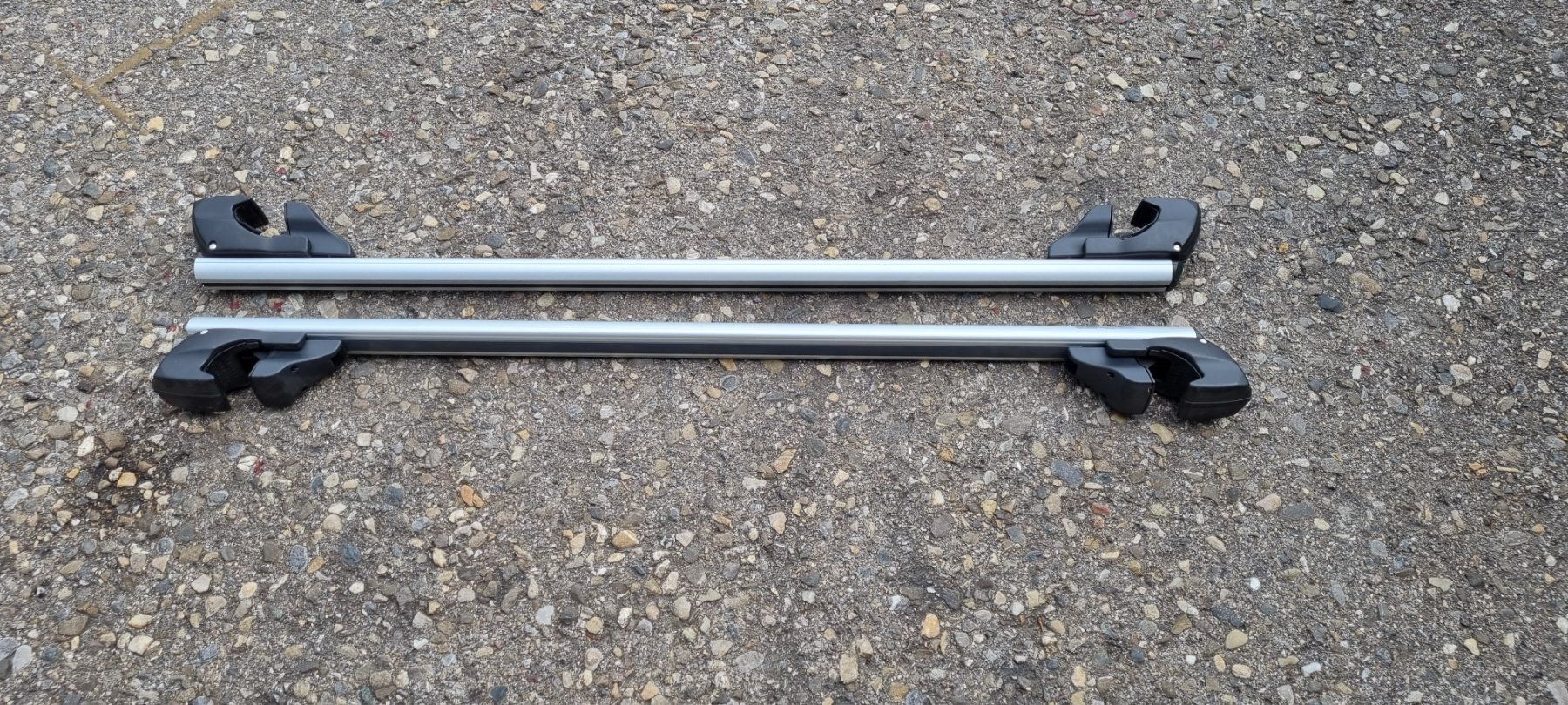Dachträger: Dachträger Universal 1.2m breit Aluminium Aerodynamisch. – Gebraucht aus Safnern von 1EJR8