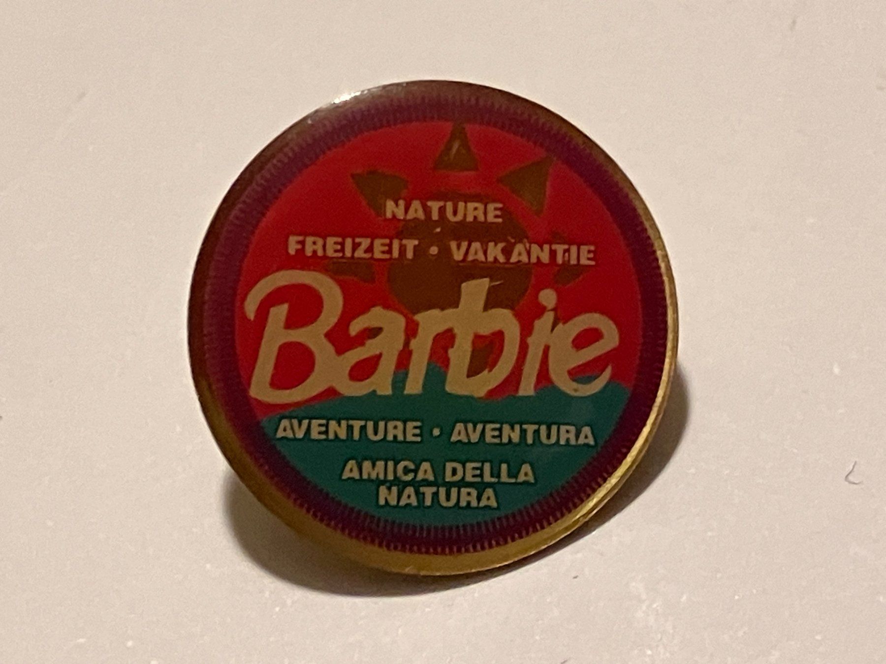 Placchette & Badge: 1 Pin Barbie – Usato da Basel venduto da djwwpp