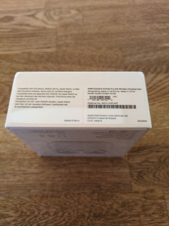 Apple AirPods Pro mit Wireless Charging Case neu 3