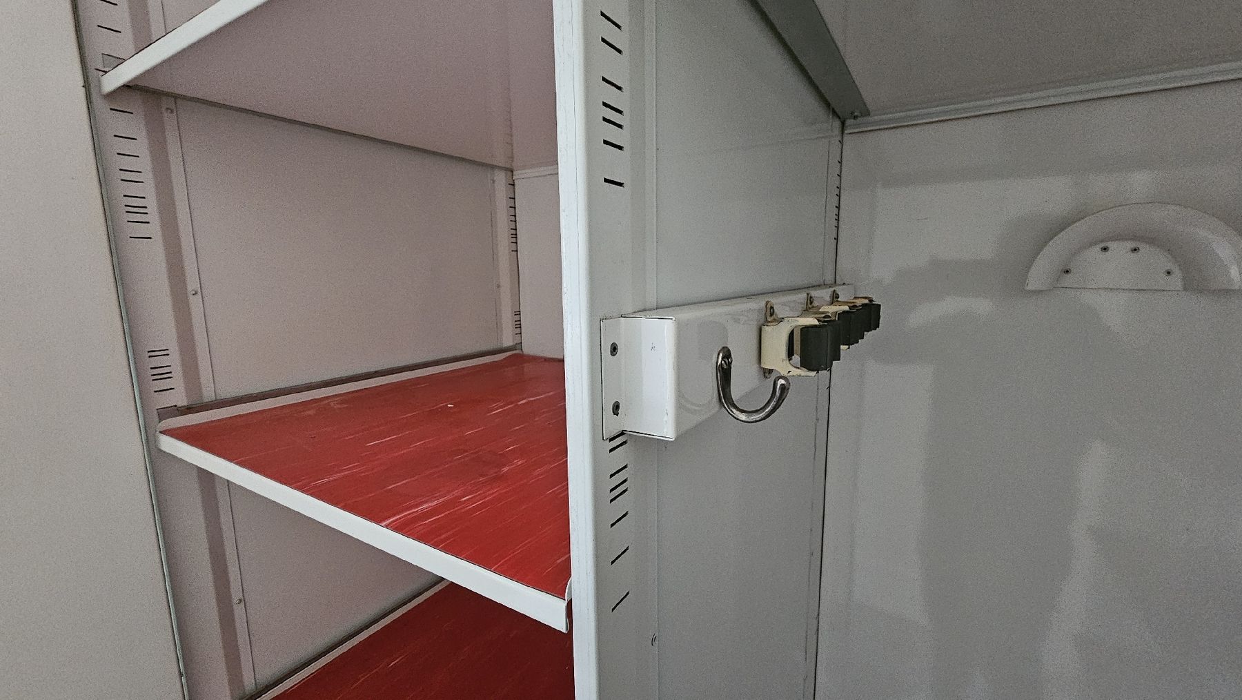 Schränke: Retro Schrank, 60er Jahre – Gebraucht aus Büron von Ica69 3
