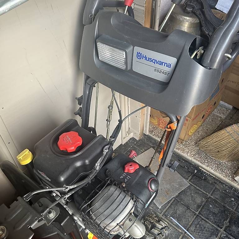 Sgombero neve: Fraiseuse à neige Husqvarna 5524 st – Usato da Mézières FR venduto da Paulwalke3 2