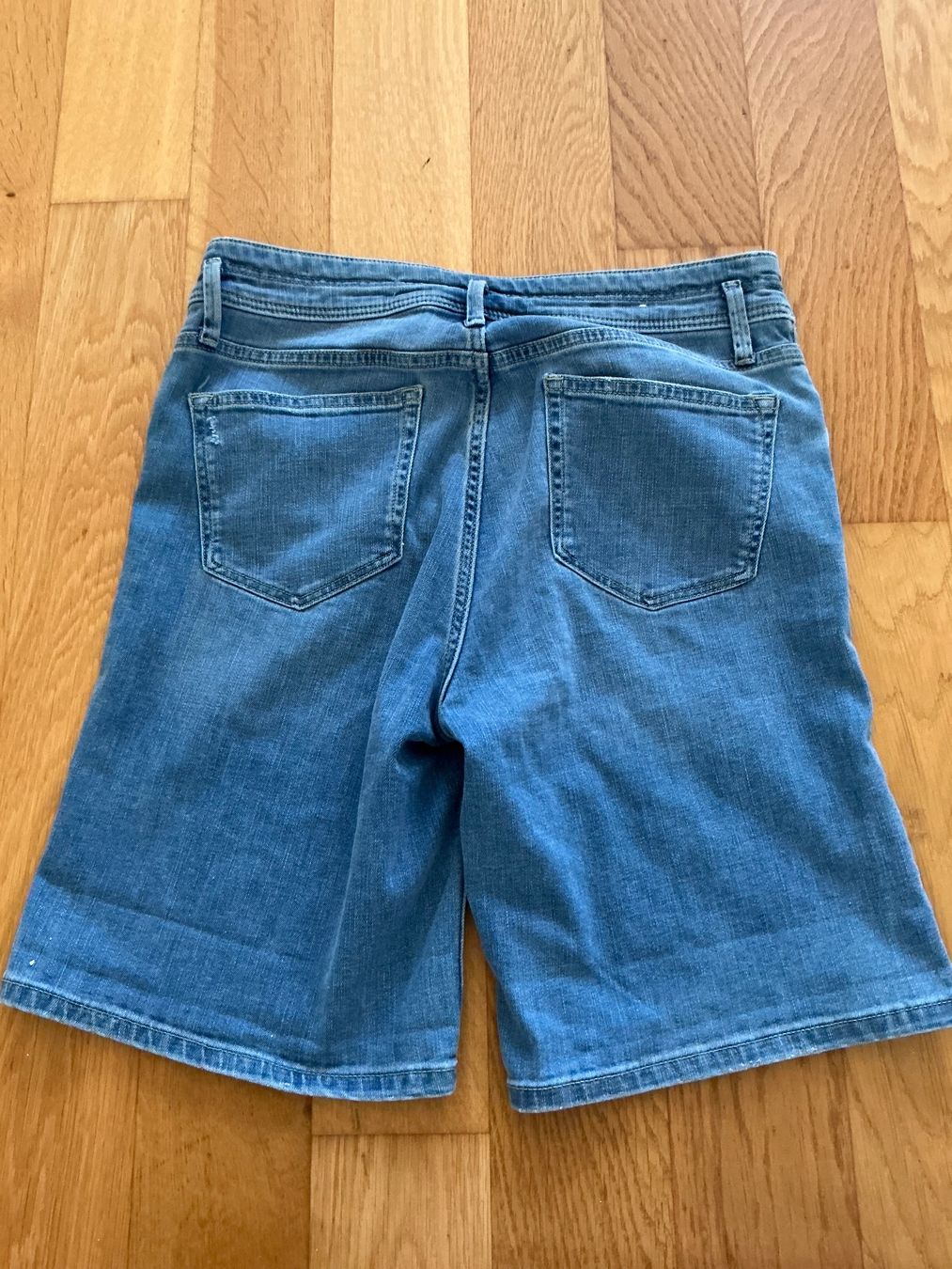 S.Oliver Jeans: S.Oliver Jeans Bermudas, ungetragen, W38 – Neuf avec emballage d'origine à Kreuzlingen par shopaholicatheart_2 6