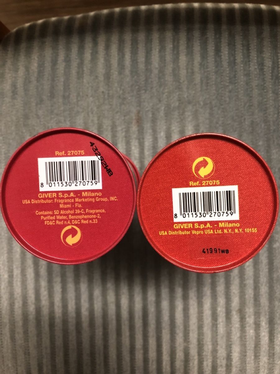 Altro in Decorazioni & Accessori: 2 Blechdosen Versace Red Jeans – Usato da Zürich venduto da sab_d82w 3