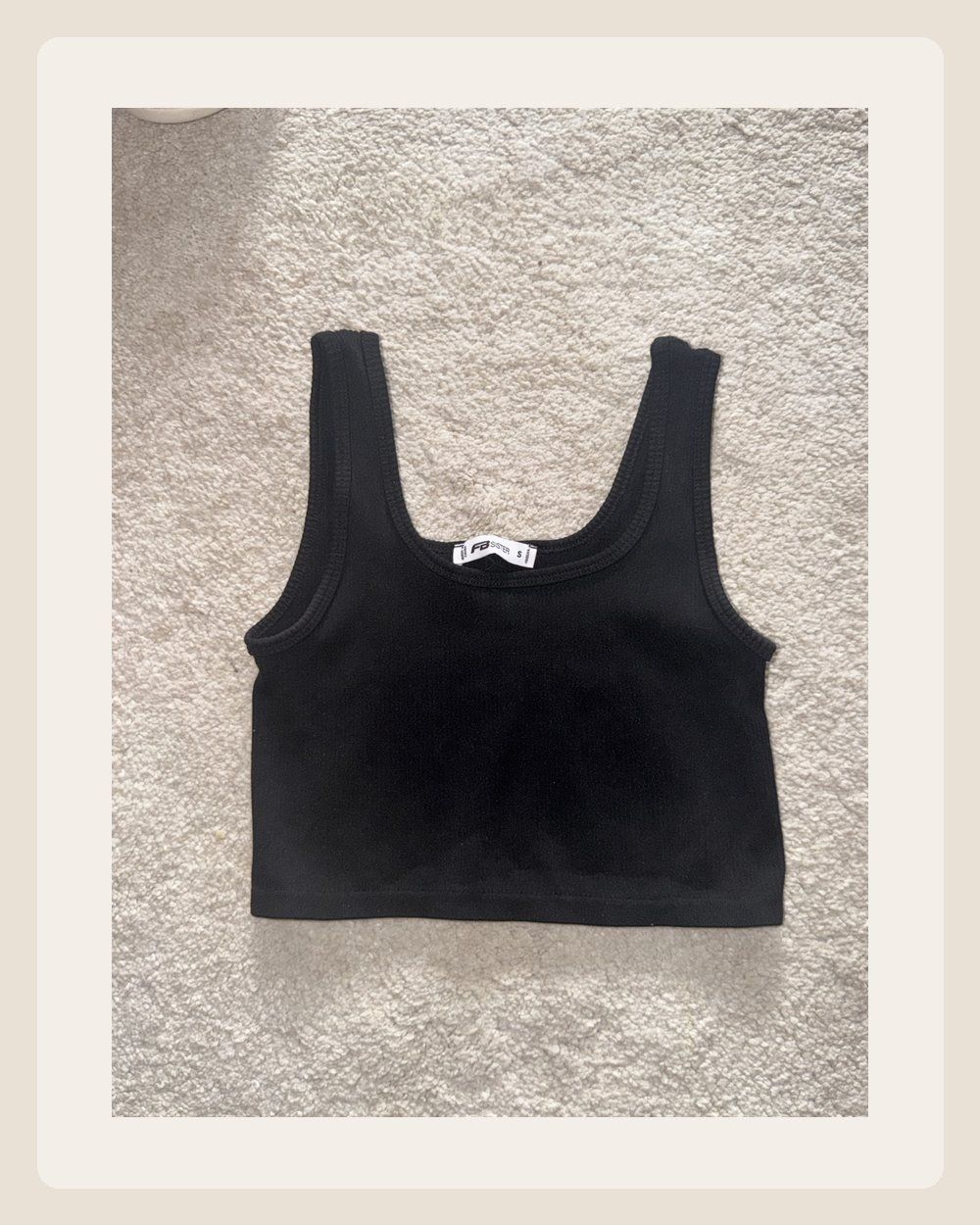 Top: 3er-Set Crop-Tops – Usato da Niederuzwil venduto da Lisascloset 2