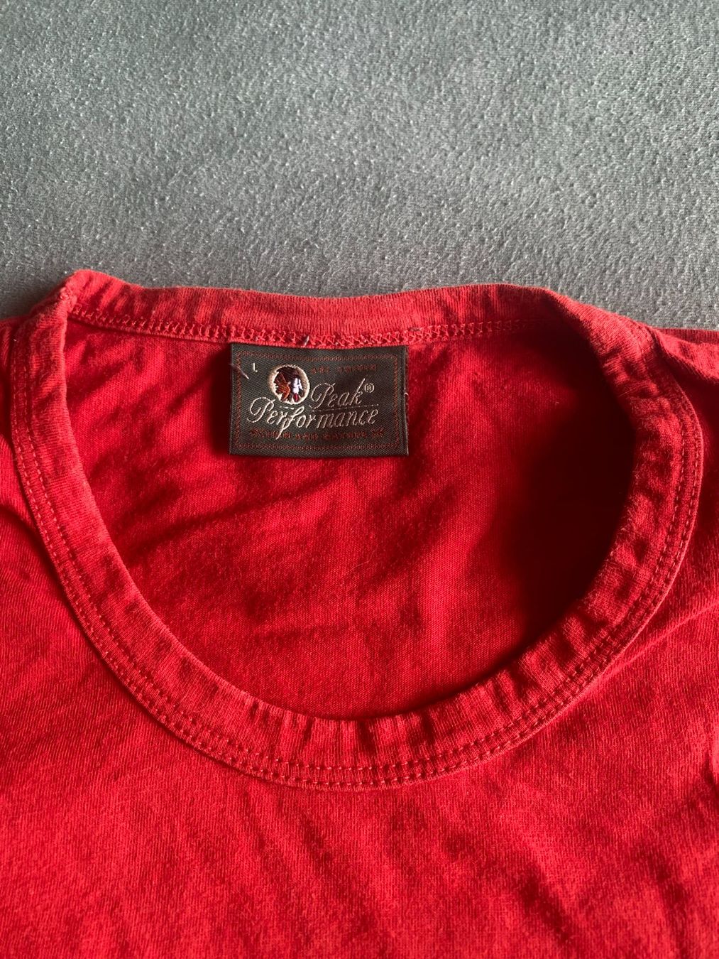 Peak Performance T-shirt: Original T-Shirt Peak Performance, rot, Gr. L – Usato da Gümligen venduto da Primeselection 3