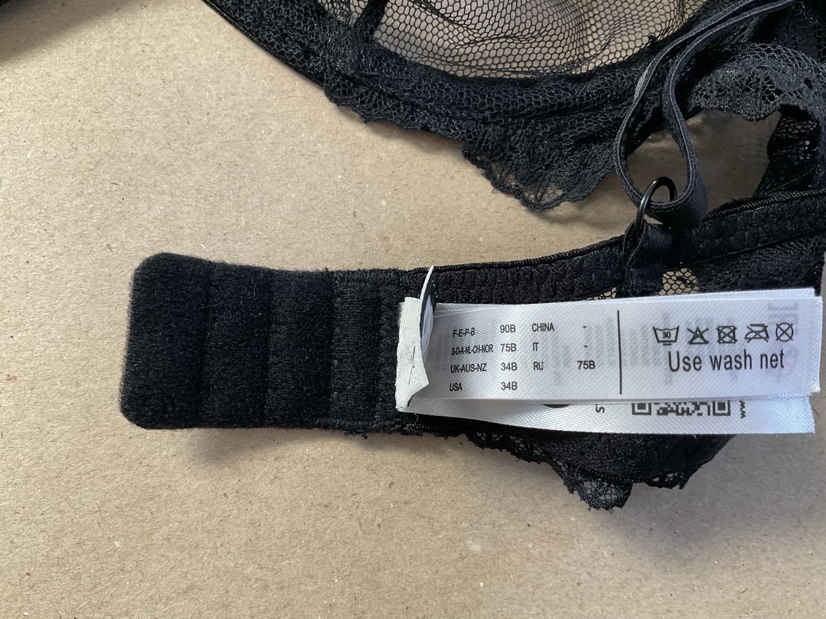 La Redoute Autres dessous: BH Laredoute Schwarz Grösse 75B Neu – Neuf (Voir description) à Zürich par lil_x7ky 1