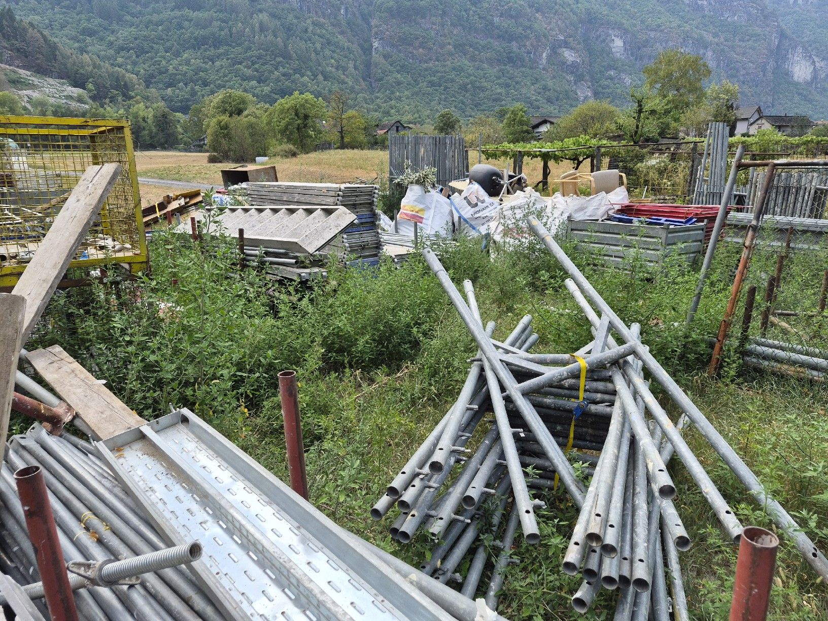Ponteggi: gerüst tobler mato ? – Usato da Cevio venduto da BiadiciN 5